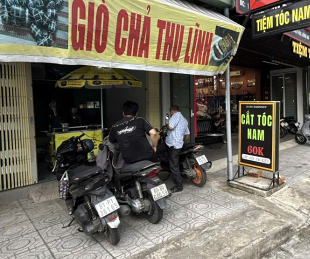 Người bán cà phê cần gì để có khách