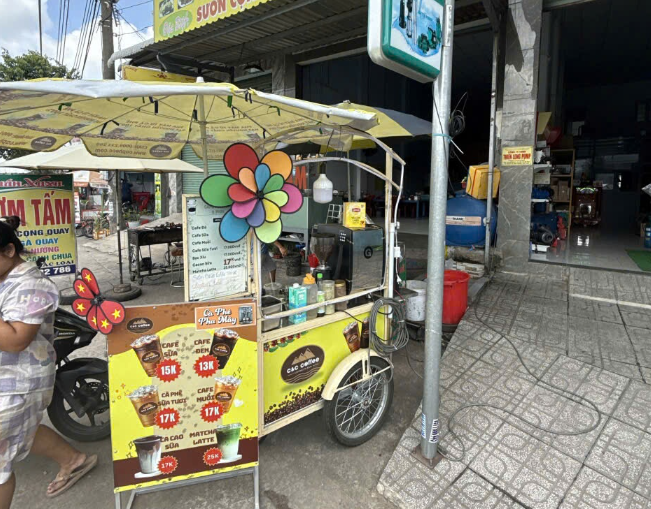 Người bán cà phê cần gì để có khách