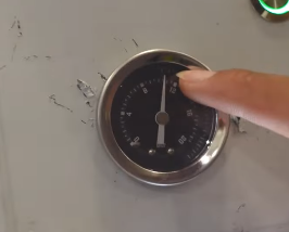 Áp suất máy pha cà phê bao nhiêu sẽ chiết xuất cà phê ra ngon và nhiều bọt
